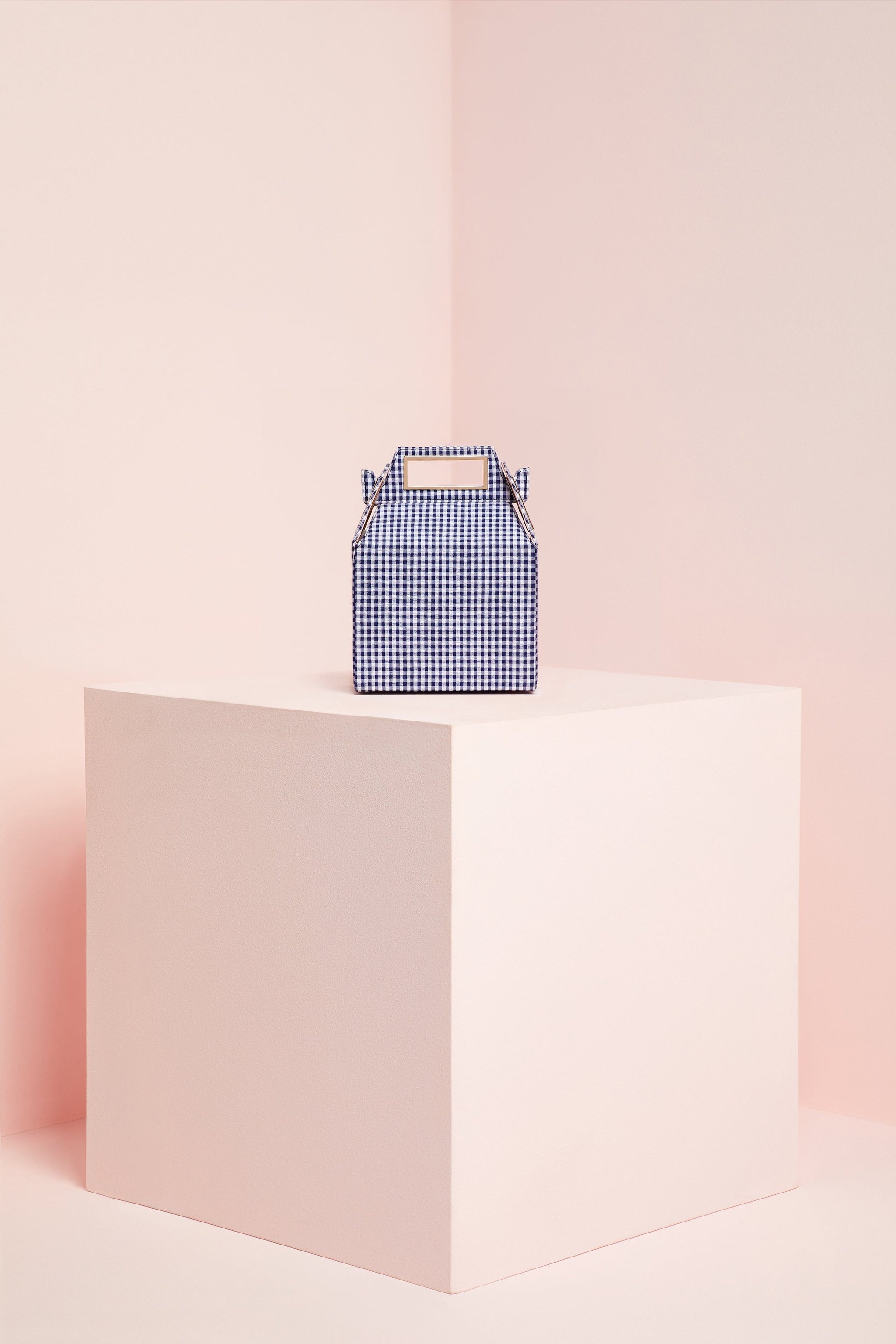 oxford-gingham no-zoom